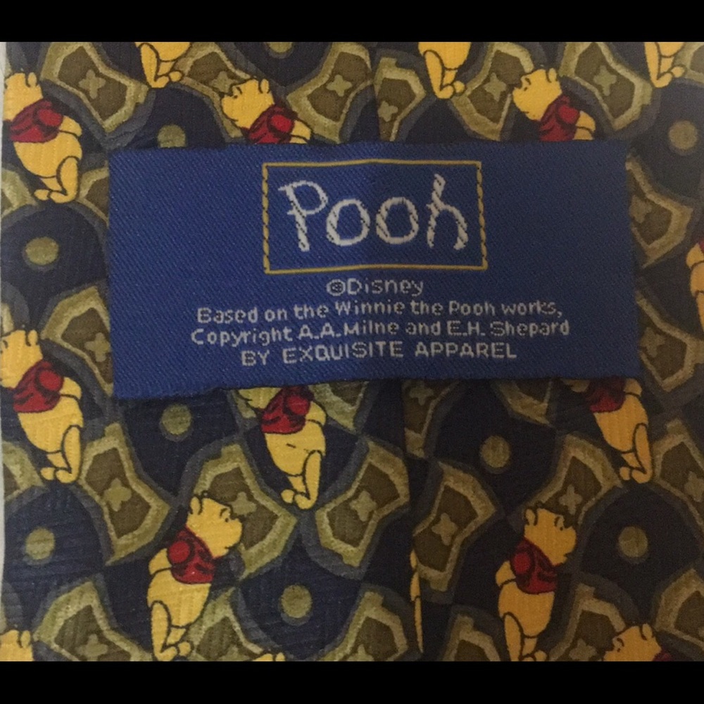 Winnie The Pooh Necktie - Picture 2 of 3
